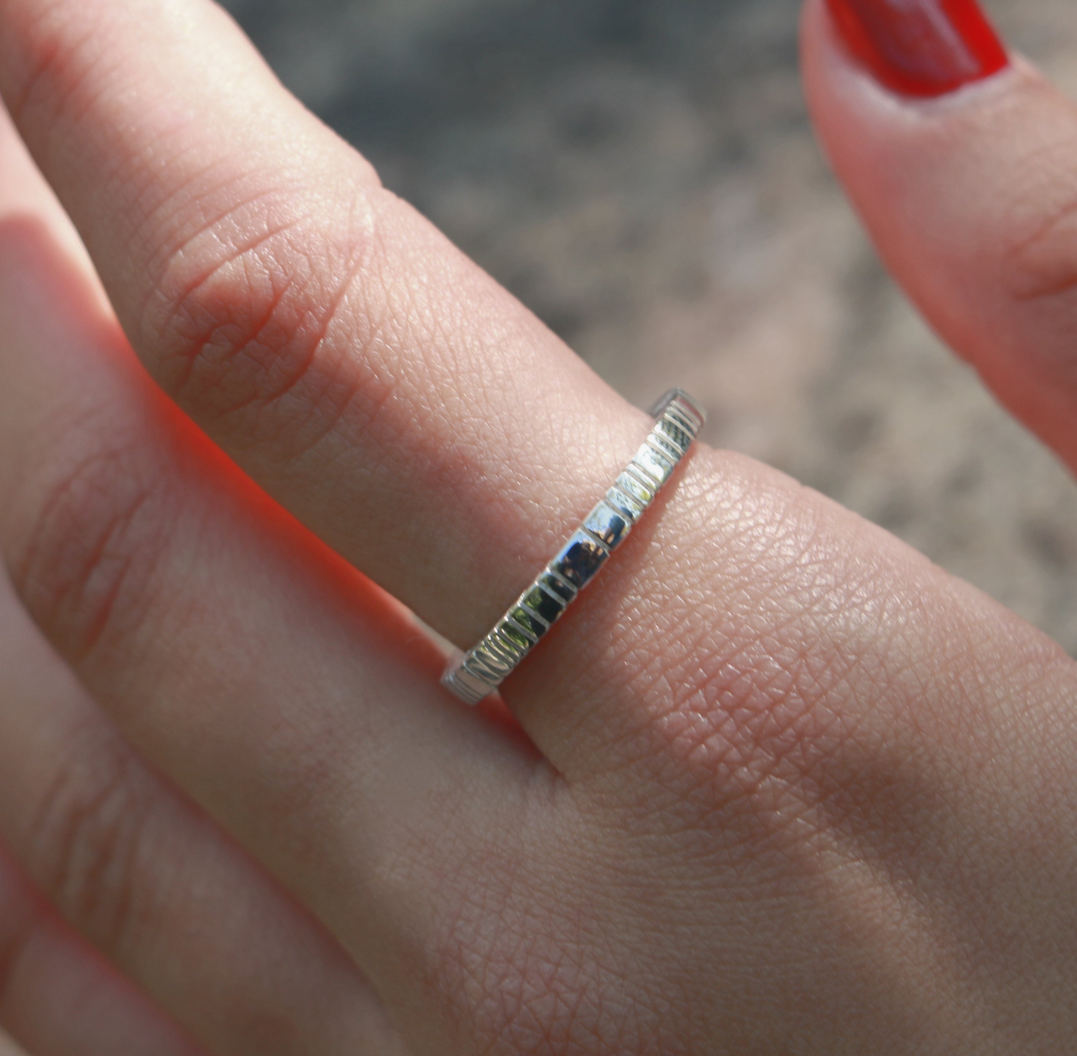 Linear Sequence Band Ring
