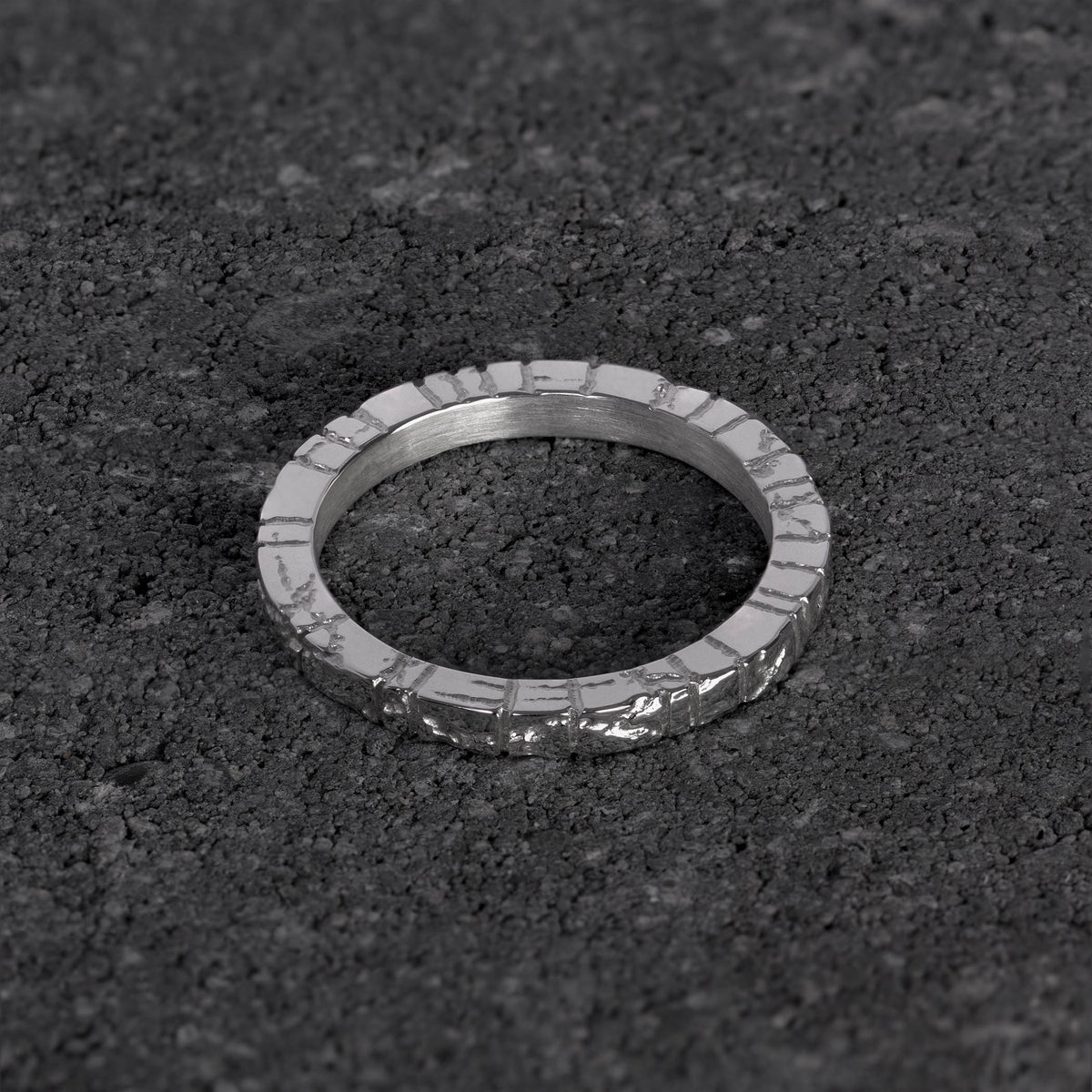Linear Erosion Band Ring – Rite and Relic