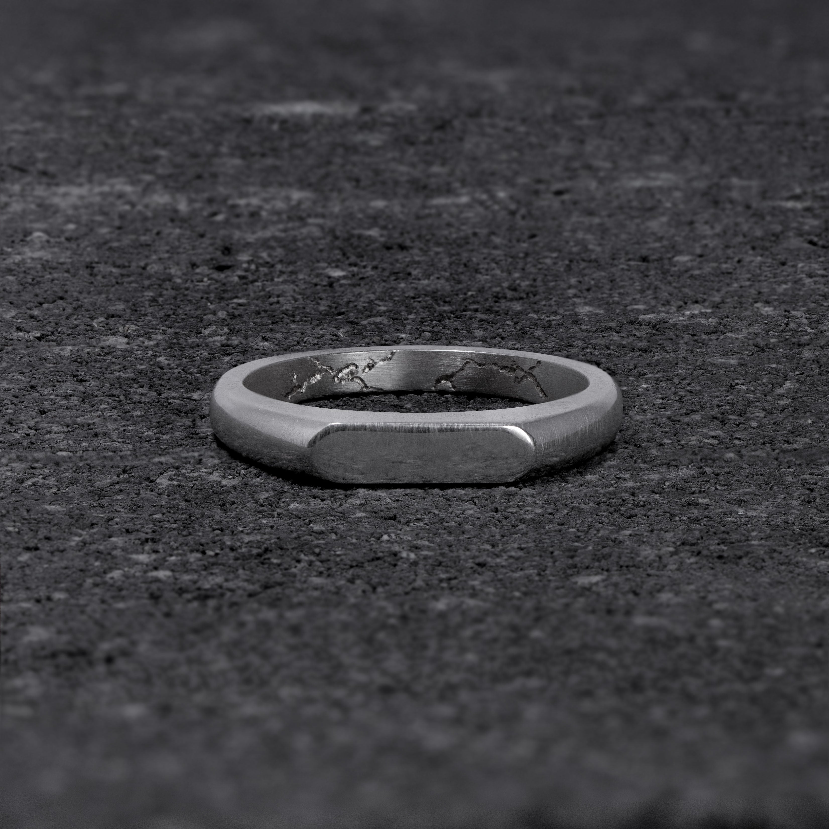 Sliver Signet Ring